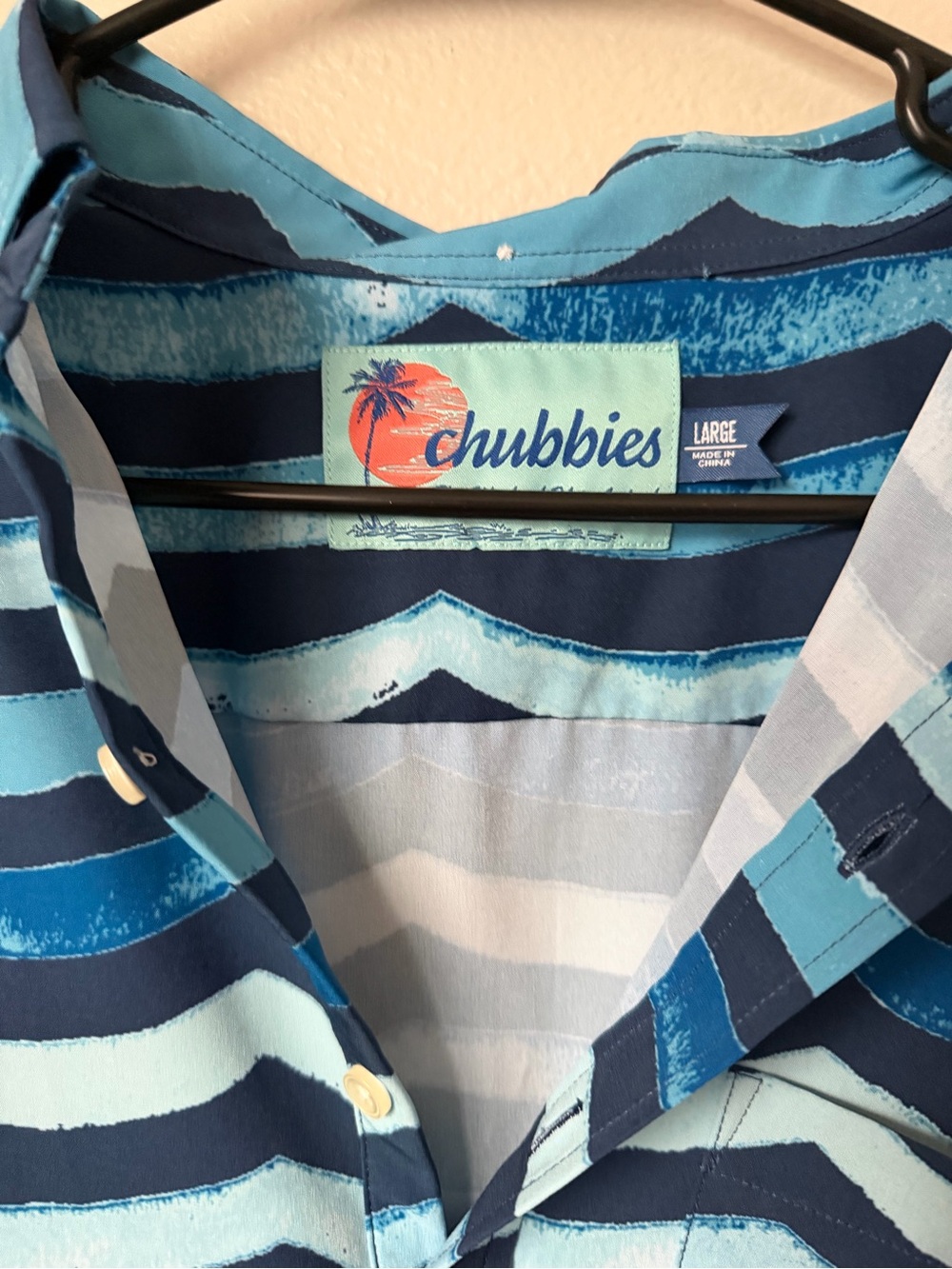 Chubbies Men’s Nutter Blue Wave Stripe Short-Sleeve Shirt L Preppy - Picture 6 of 6